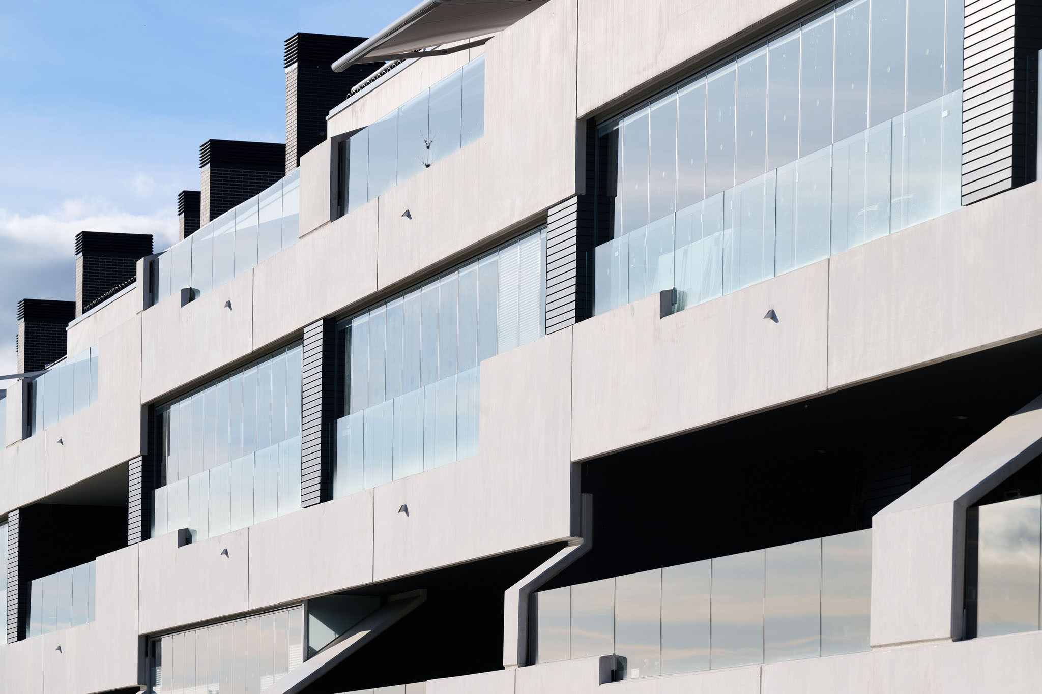 acristalamiento de-edificio-mugartea-P3-16 edificio-con-cortinas-de-cristal-lumon-spain